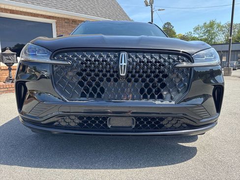 Used 2025 Lincoln Aviator Black Label w/ Jet Appearance Package image 7