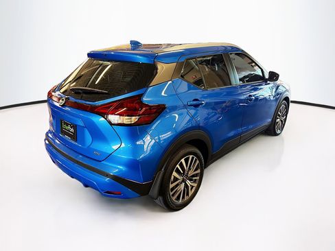 Used 2023 Nissan Kicks SV FWD image 9