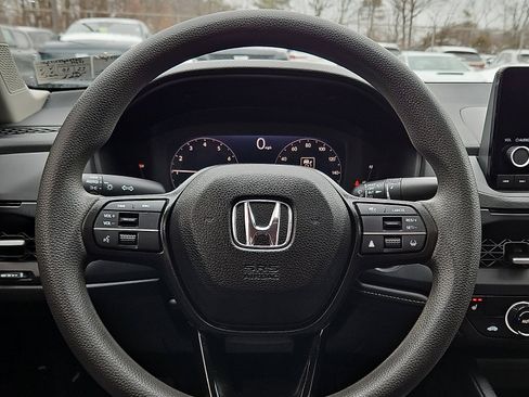 Used 2023 Honda Accord EX image 19