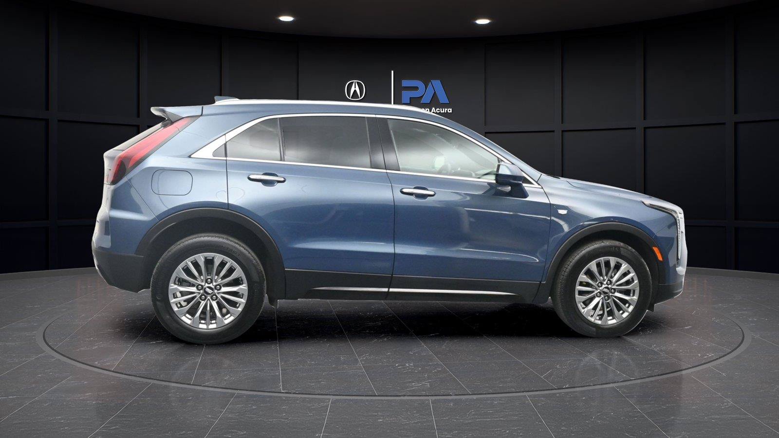 Used 2024 Cadillac XT4 Premium Luxury w/ Technology Package AWD/4WD image 37