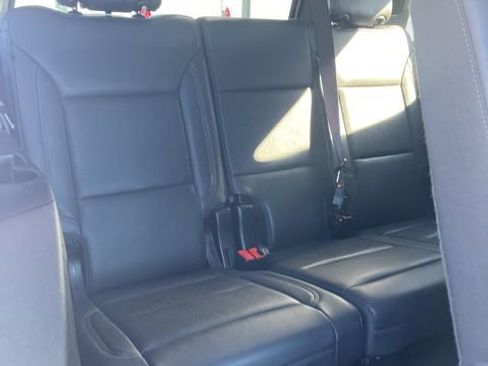 Used 2025 Chevrolet Tahoe LT AWD/4WD image 32
