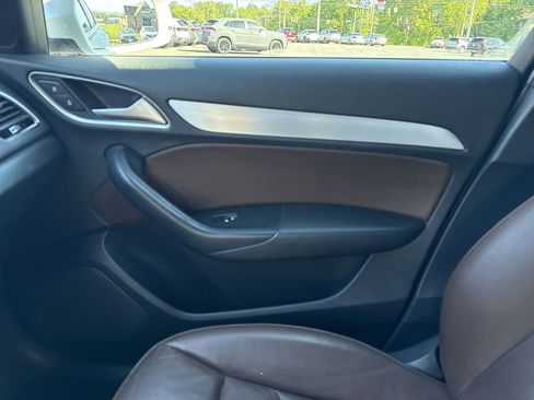 Used 2018 Audi Q3 2.0T Premium FWD image 24