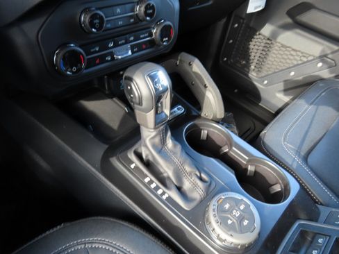 New 2025 Ford Bronco Big Bend w/ Black Diamond Package image 14