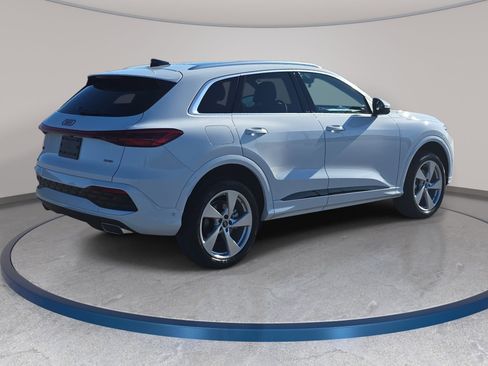 New 2025 Audi Q5 Premium Plus image 5