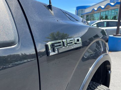 Used 2015 Ford F150 Lariat w/ Equipment Group 502A Luxury AWD/4WD image 13