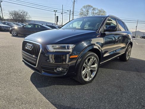 Used 2015 Audi Q3 2.0T Prestige w/ Prestige Package image 1