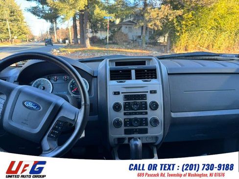 Used 2011 Ford Escape XLT w/ 202A Rapid Spec Order Code image 12