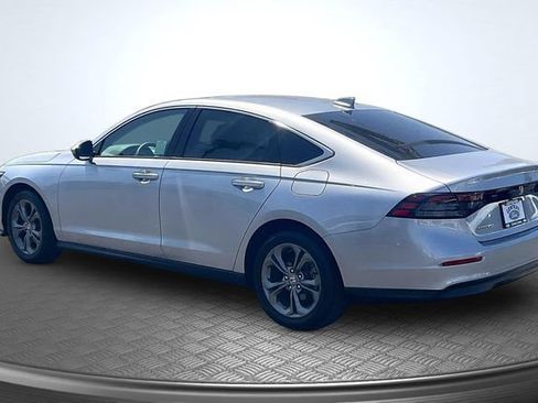 Used 2024 Honda Accord EX image 2