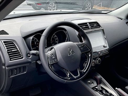New 2025 Mitsubishi Outlander Sport LE image 7