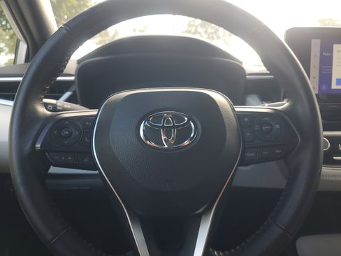 Used 2023 Toyota Corolla SE image 16