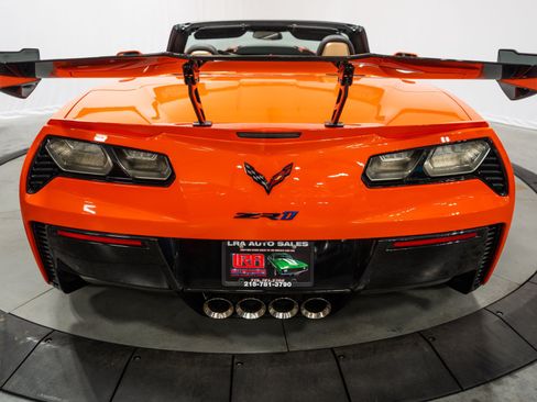 Used 2019 Chevrolet Corvette ZR1 RWD image 7