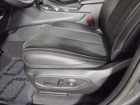 New 2026 Jeep Grand Cherokee Altitude RWD image 13