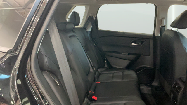 Used 2024 Nissan Rogue SV w/ SV Premium Package AWD/4WD image 19