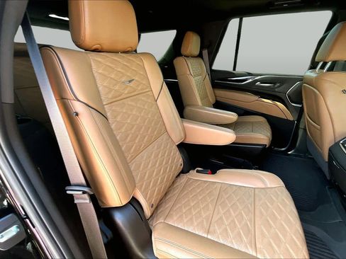 Used 2024 Cadillac Escalade Sport w/ LPO, ONYX Package AWD/4WD image 20