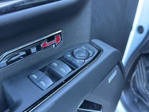 Used 2024 GMC Sierra 1500 AT4 w/ Technology Package image 29