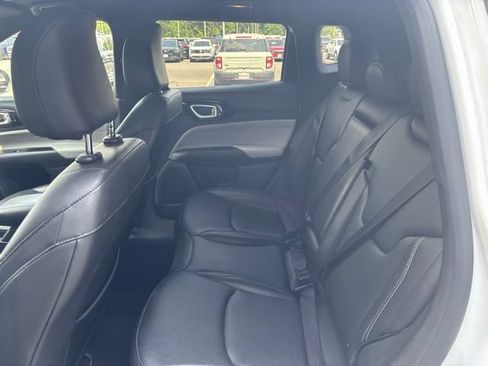 Used 2025 Jeep Compass Limited AWD/4WD image 22