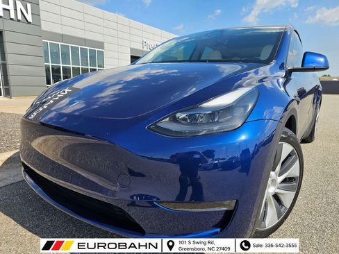 Used 2024 Tesla Model Y Performance AWD/4WD image 1