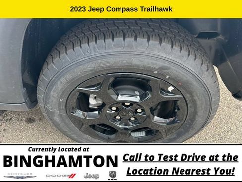 Used 2023 Jeep Compass Trailhawk w/ Trailhawk Elite Group AWD/4WD image 39