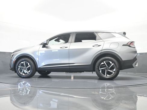 Used 2024 Kia Sportage LX image 58