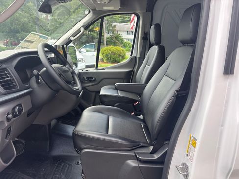 New 2026 Ford Transit 250 148 Medium Roof Extended AWD image 12