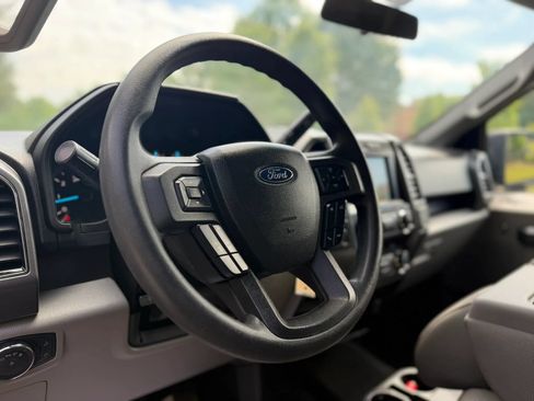 Used 2019 Ford F150 XLT AWD/4WD image 11