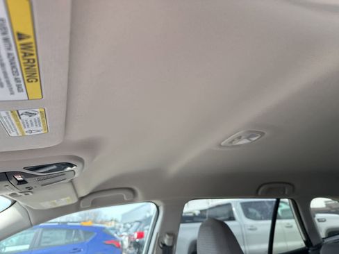 Used 2023 Subaru Outback Premium image 17