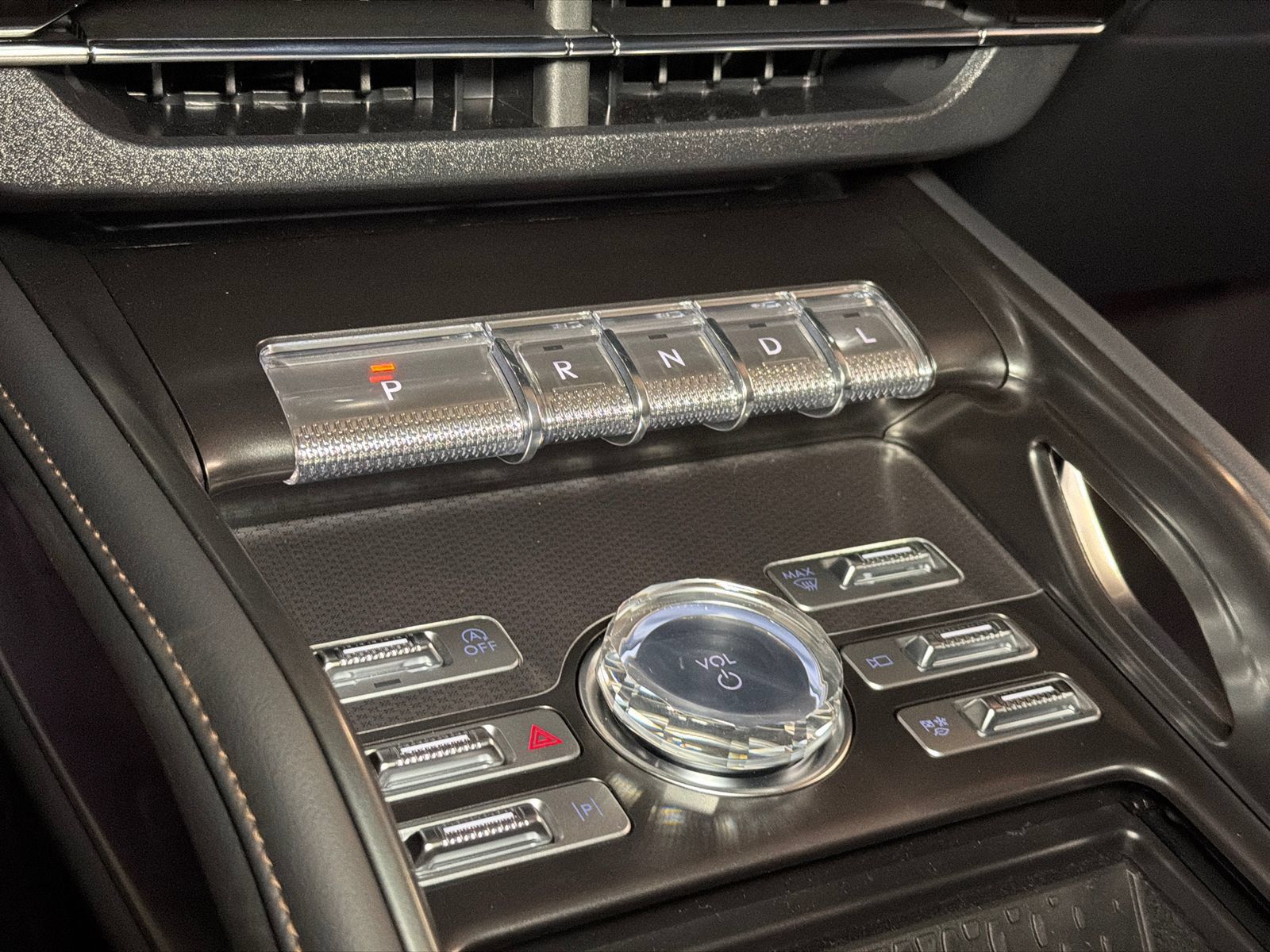 New 2026 Lincoln Nautilus Premier AWD/4WD image 28