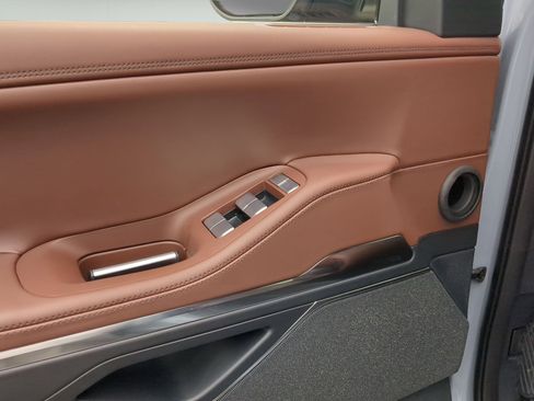 New 2026 Lincoln Navigator L Reserve AWD/4WD image 12