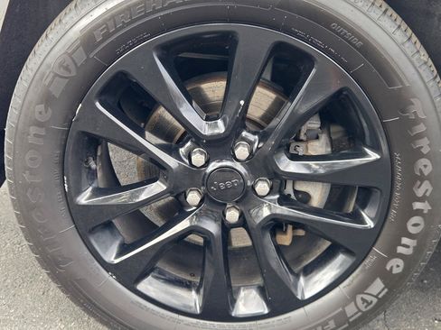 Used 2020 Jeep Grand Cherokee Altitude AWD/4WD image 35