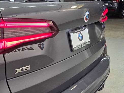 Used 2023 BMW X5 M50i w/ Executive Package image 7