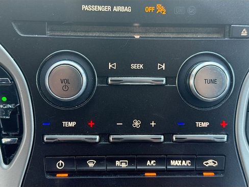 Used 2018 Lincoln MKX Reserve w/ Luxury Package AWD/4WD image 17