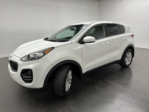 Used 2019 Kia Sportage LX AWD/4WD image 4