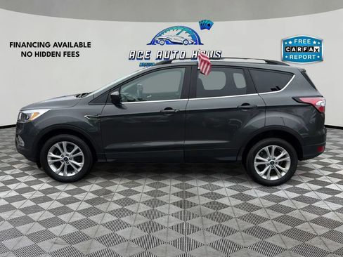 Used 2018 Ford Escape SE image 4