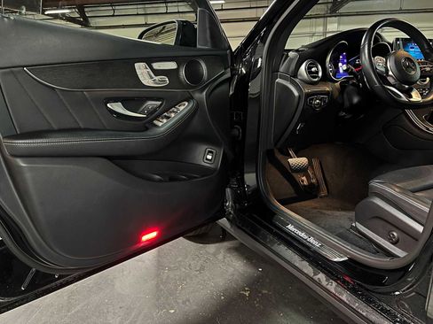 Used 2022 Mercedes-Benz GLC 300 4MATIC image 19