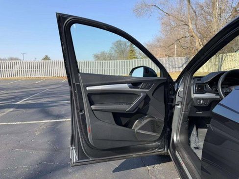 Certified 2023 Audi Q5 2.0T Premium Plus w/ Premium Plus Package image 18