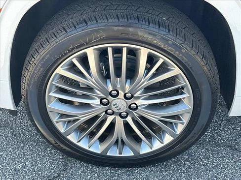 New 2027 Buick Enclave Avenir FWD image 18