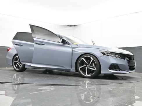 Used 2021 Honda Accord Sport image 86