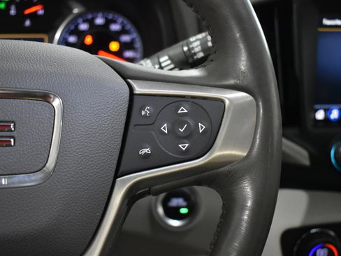 Used 2019 GMC Terrain Denali w/ Advanced Safety Package image 17