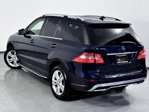 Used 2015 Mercedes-Benz ML 350 4MATIC w/ Premium 1 Package image 12