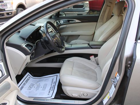 Used 2019 Lincoln MKZ Reserve w/ Luxury Package AWD/4WD image 18