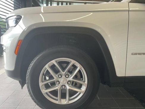 Used 2024 Jeep Grand Cherokee Laredo X RWD image 13