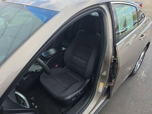 Used 2022 Chevrolet Malibu LS w/ Driver Confidence Package II image 11