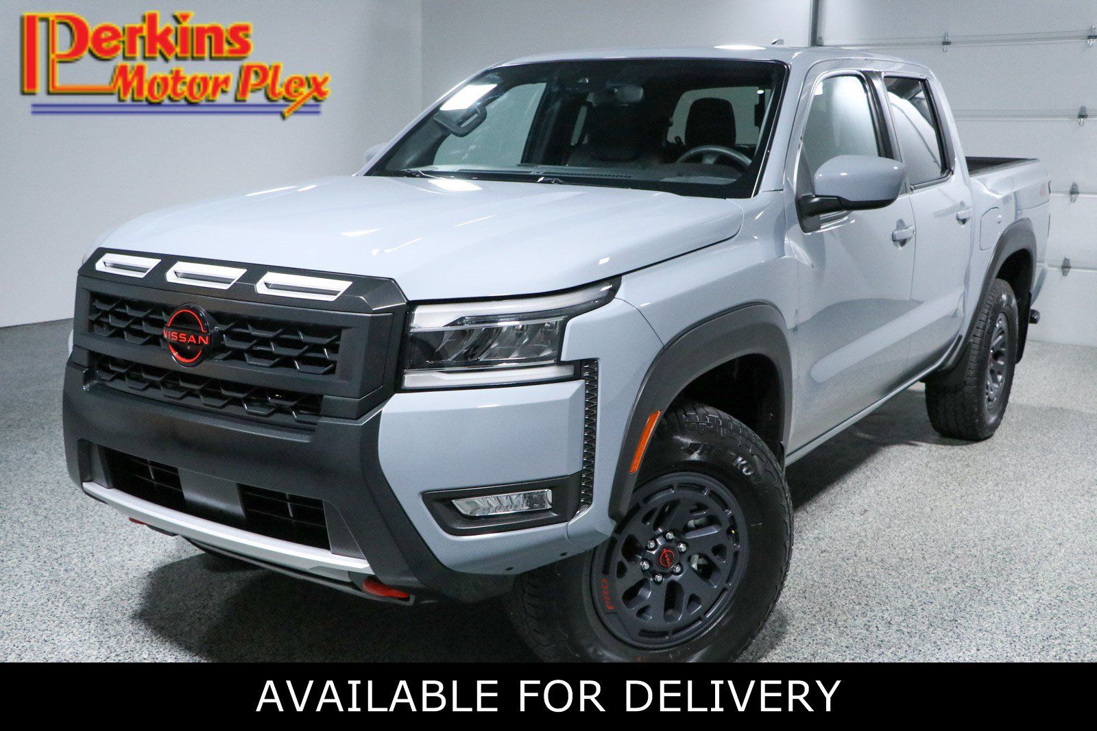 Used 2025 Nissan Frontier PRO-4X w/ Interior Protection Package AWD/4WD image 1