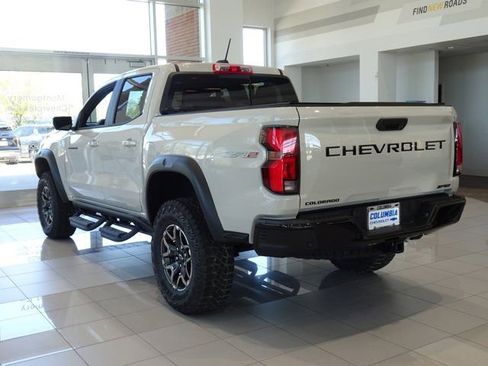 New 2026 Chevrolet Colorado ZR2 w/ Technology Package AWD/4WD image 3
