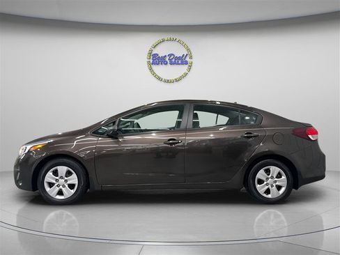 Used 2018 Kia Forte LX FWD image 2