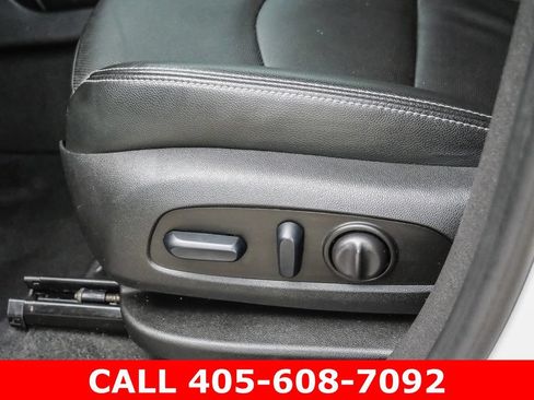 Certified 2024 GMC Terrain SLT AWD/4WD image 53