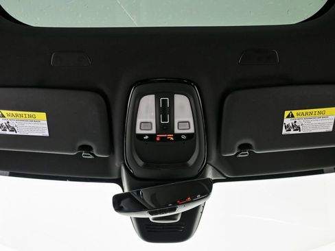 Certified 2025 Volvo V60 B5 Cross Country Plus image 20