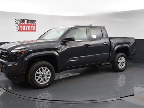 Used 2026 Toyota Tacoma SR5 image 8