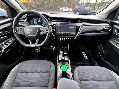 Used 2023 Chevrolet Bolt EUV LT image 7