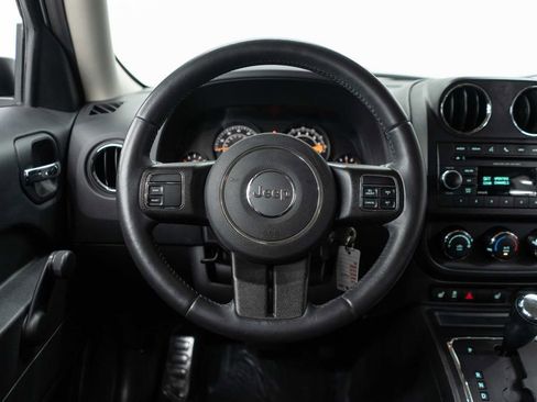 Used 2017 Jeep Patriot Sport FWD image 14